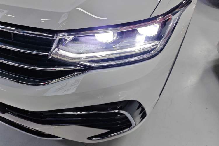 Used Volkswagen Tiguan L 2022 330TSI Automatic Two-Wheel Drive R-Line Enhanced Edition