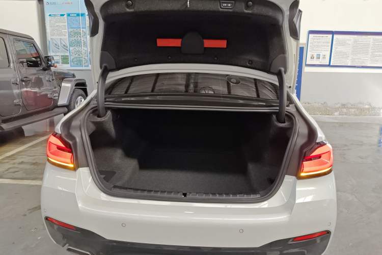 Used BMW 5 Series 2023 530Li Leading Model M Sport Package