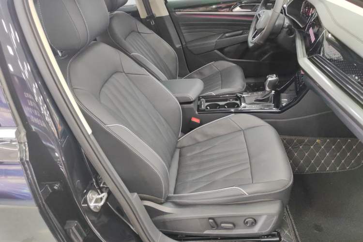 Used Volkswagen Passat 2022 330TSI Luxury Edition