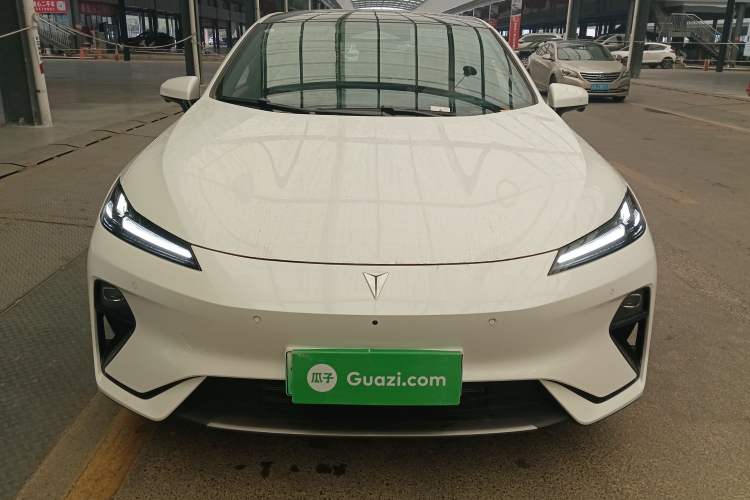 Used  L07 2024 230Max Qiankun Intelligent Driving ADS SE Range-Extended Version
