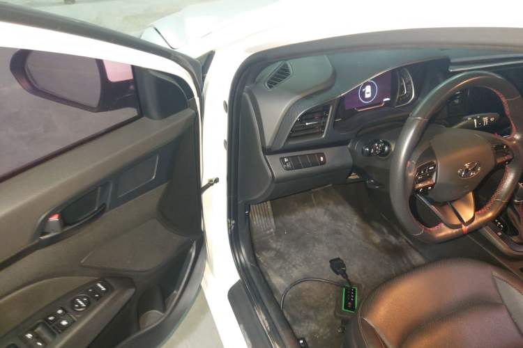 Used Hyundai Elantra 2019 1.4T Dual-Clutch Xuan Dong · Dynamic Model
