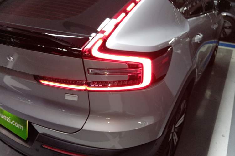 Used Volvo C40 2022 Long-Range PRO Version
