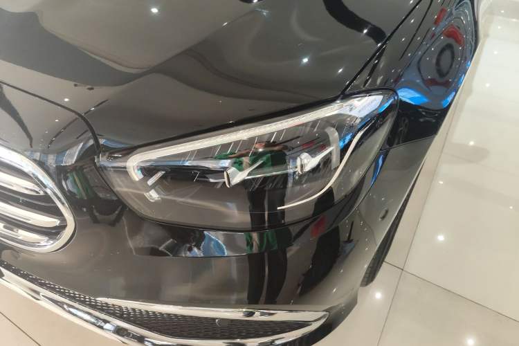 Used Mercedes-Benz E-Class 2023 Restyled E 300 L Sporty and Stylish Edition
