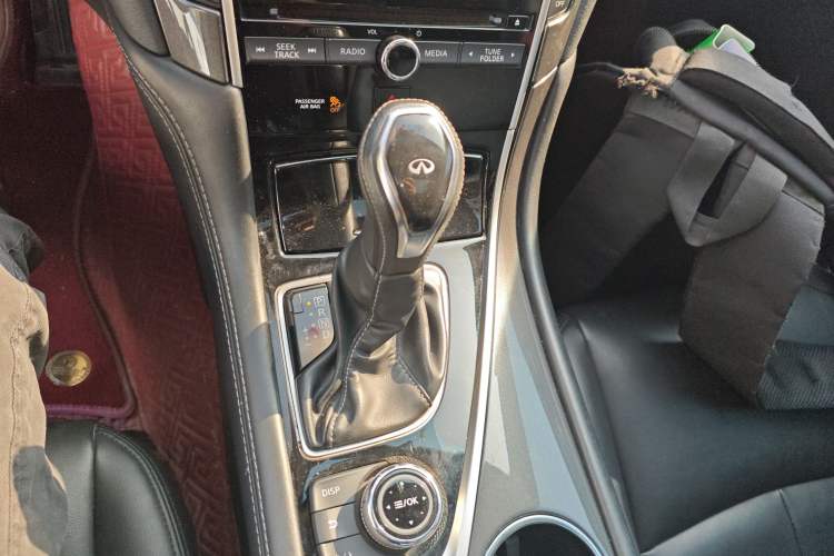 Used Infiniti Q50L 2018 2.0T Comfort Edition China V Standard
