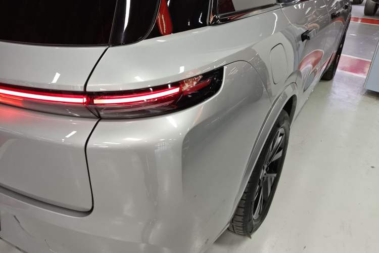 Used Li Auto L8 2023 Air model
