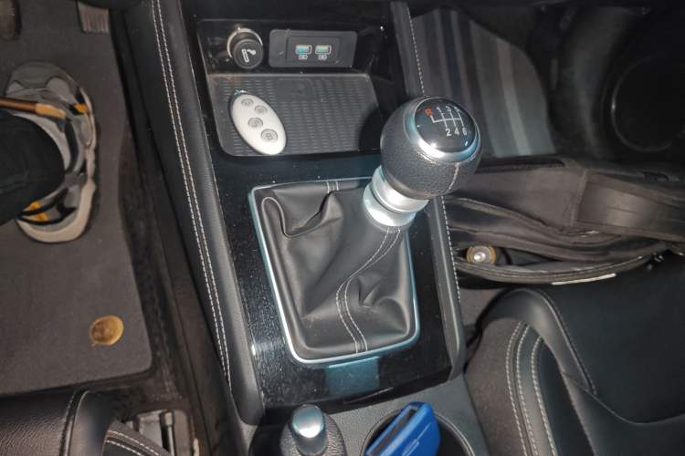 Used BYD Song 2021 Classic Edition 1.5T Manual Luxury Model
