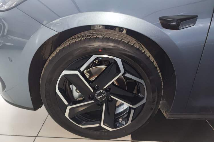 Used BYD Seal 06 New Energy 2025 DM-i Intelligent Drive 120KM Flagship Model