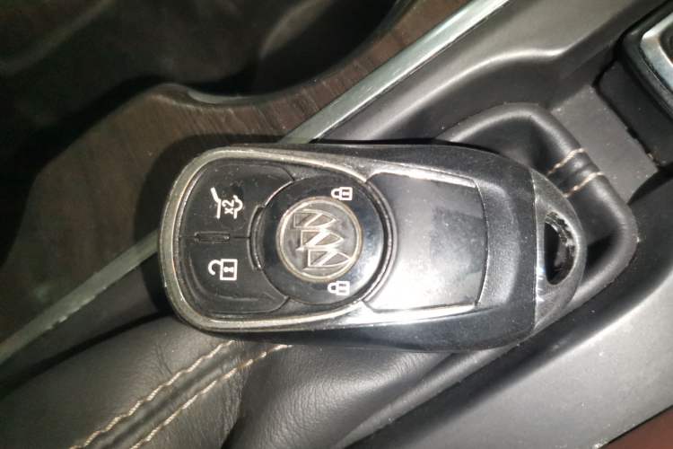 Used Buick Envision 2017 28T Four-Wheel Drive Elite Model
