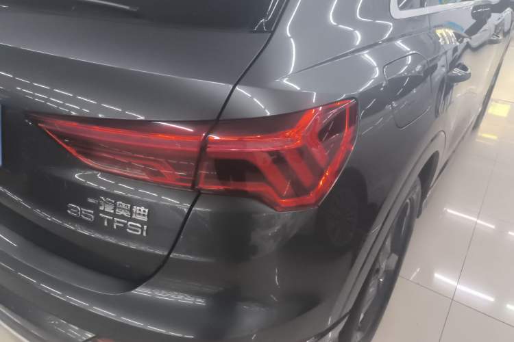 Used Audi Q3 2019 35 TFSI Fashion Dynamic Model
