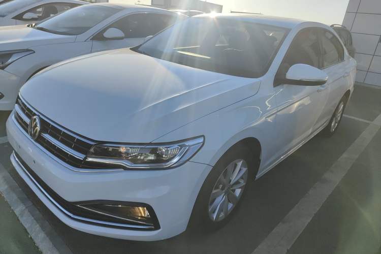 Used Volkswagen Bora 2020 1.5L Automatic Elite Version
