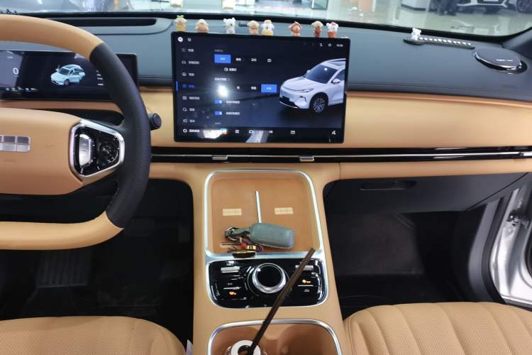 Used  Galaxy Xingjian 7 EM-i 2025 120km Exploration+ Version
