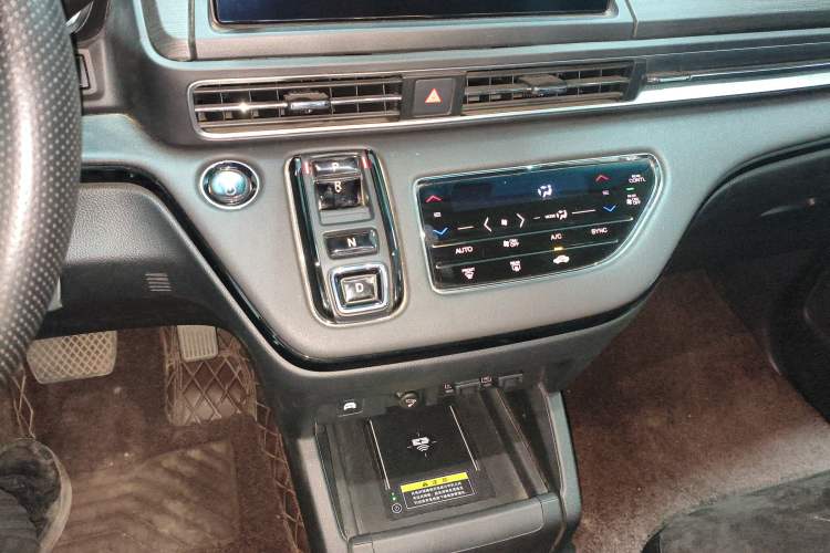 Used Honda Elysion 2024 2.0L eHEV Luxury Edition
