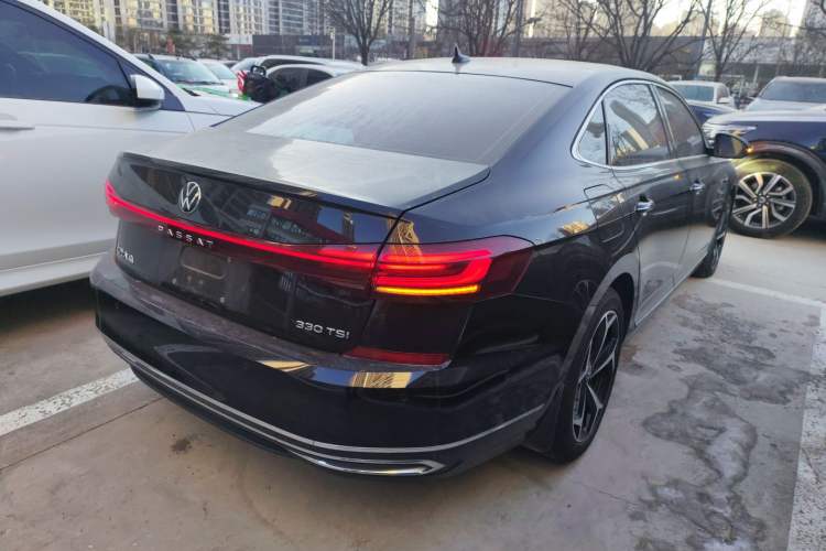 Used Volkswagen Passat 2023 Restyled 330TSI Starry Luxury Edition
