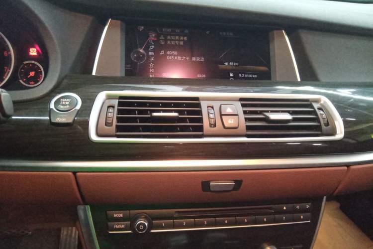 Used BMW 5 Series GT 2015 528i Leading Model