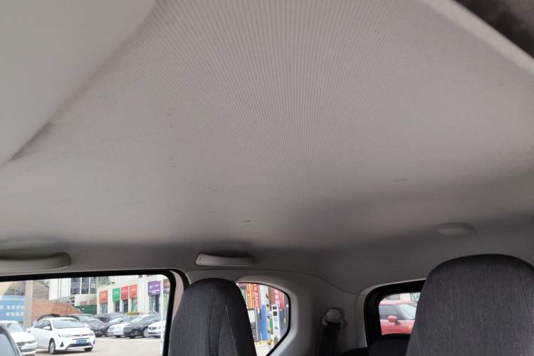 Used Wuling Hongguang MINIEV 2021 Macaron Premium Model – Lithium Iron Phosphate
