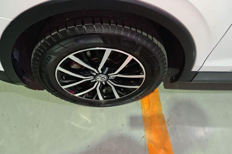 Used Volkswagen Tiguan L 2018 330TSI Automatic Two-Wheel Drive Luxury Edition