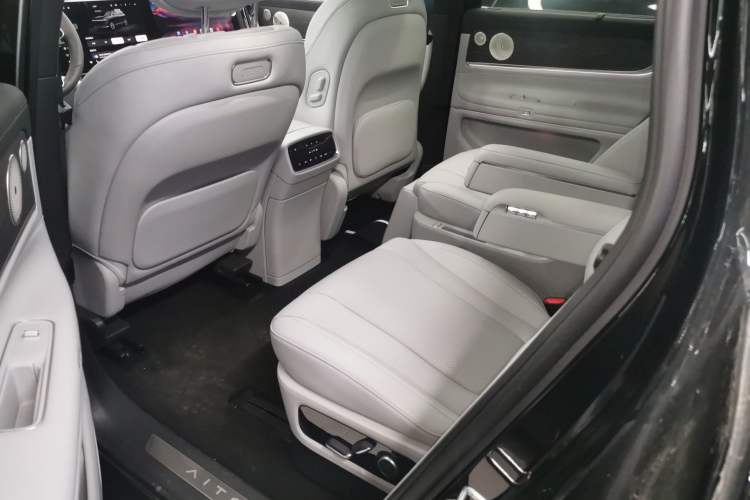 Used Hima AITO M9 2024 Range-Extended Ultra Version 42 kWh 6-Seater Model