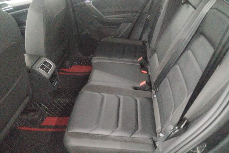 Used Volkswagen Tayron 2020 330TSI Two-Wheel Drive Luxury Smart Connectivity Version
