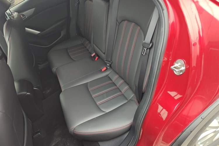 Used Mazda CX-4 2018 2.0L Automatic Two-Wheel Drive Blue Sky Dynamic Version China VI Standard
