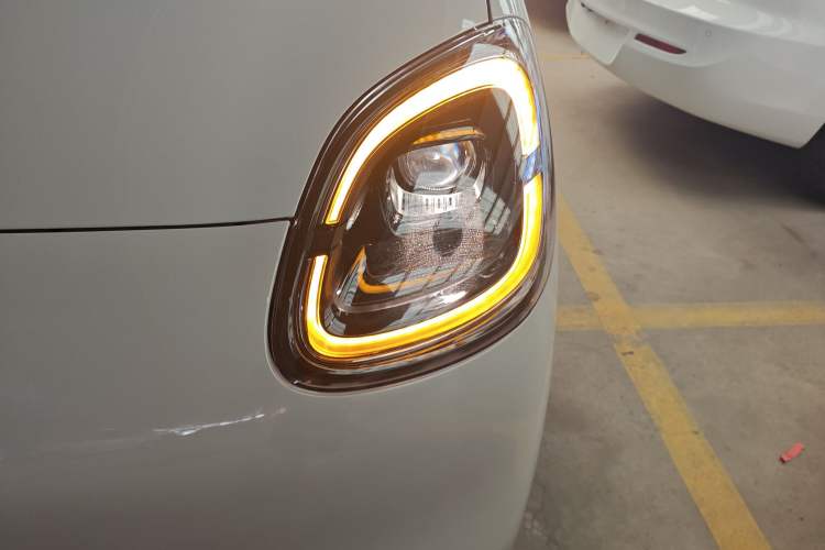 Used Wuling Hongguang MINIEV 2025 Four-Door Version Advanced Edition
