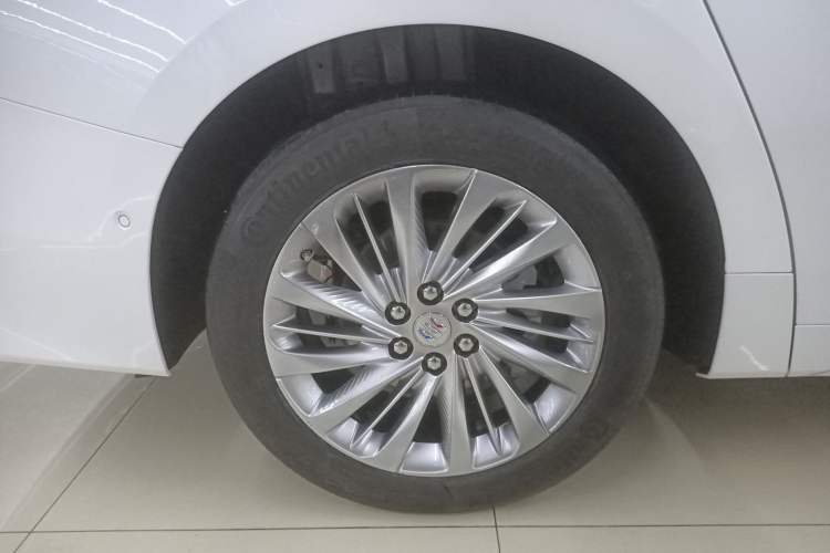 Used Buick Century 2023 2.0T Six-Seater Yinshi Edition
