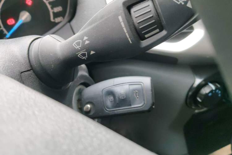 Used Ford EcoSport 2013 1.5L Automatic Fashion Model