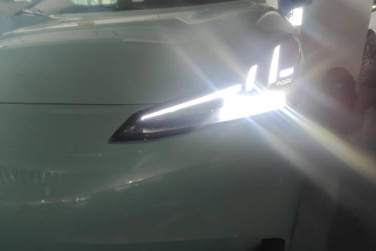 Used  GT 2023 560 Rear-Drive Seven-Wing Edition
