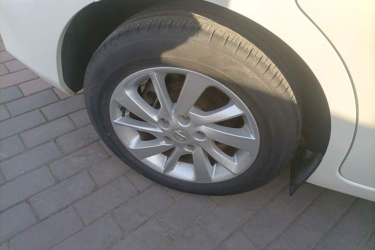 Used Nissan Tiida 2020 1.6L CVT Cool Edition