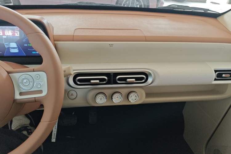 Used Wuling Hongguang MINIEV 2024 3rd Generation 215km Youth Edition
