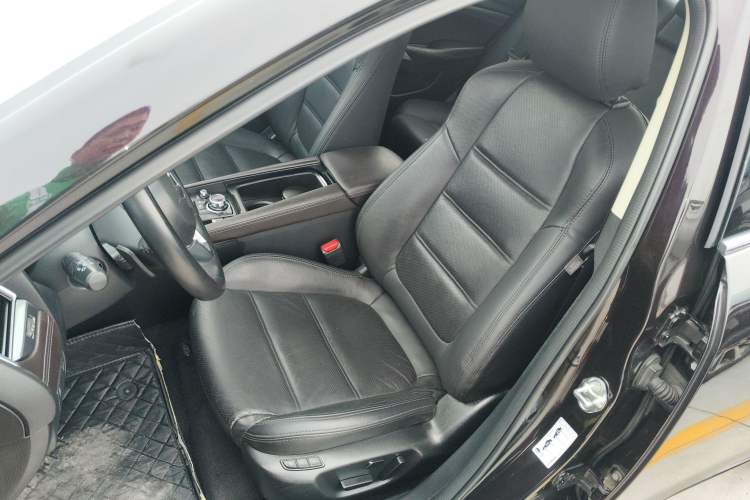 Used Mazda Atenza 2017 2.5L Skyactiv Sport Edition
