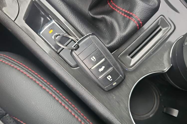 Used Changan CS75 2017 Shangku Edition 1.5T Manual ZhiXiang Model