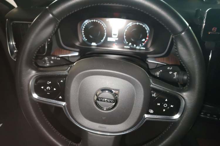 Used Volvo S60 2022 B4 Zhiyuan Luxury Edition
