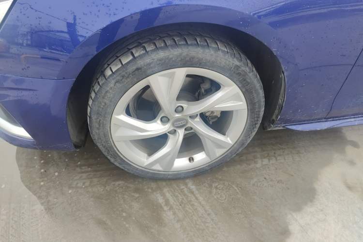 Used Audi A4L 2020 40 TFSI Fashionable and Elegant Model