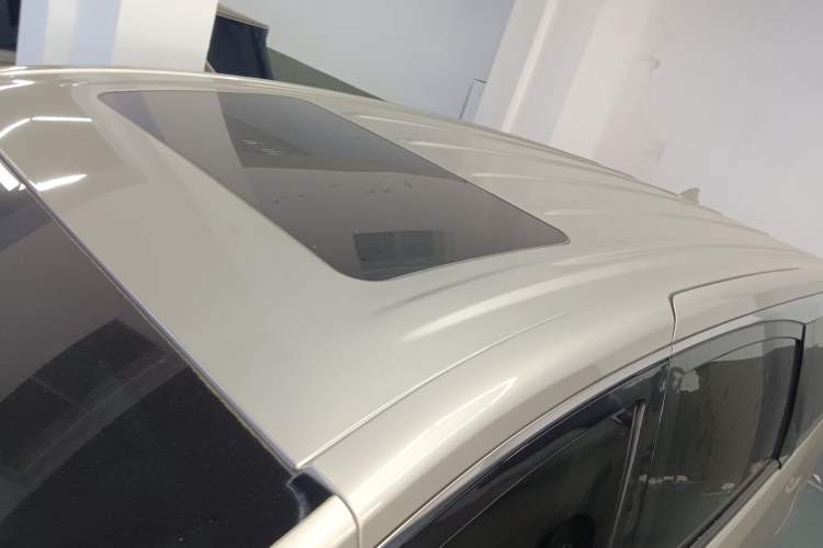 Used Buick GL8 2022 ES Landtrek 653T Luxury Edition