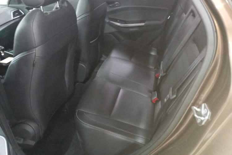 Used Ford Escort 2015 1.5L Manual Fashion Edition
