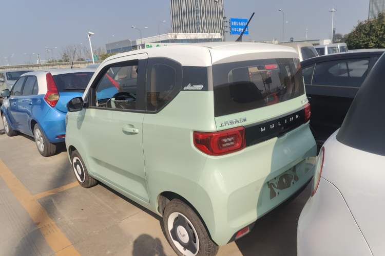 Used Wuling Hongguang MINIEV 2021 Macaron Premium Model – Lithium Iron Phosphate
