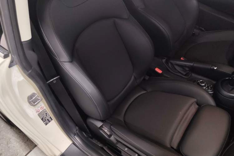 Used  MINI 2022 Updated 1.5T COOPER Classic Edition