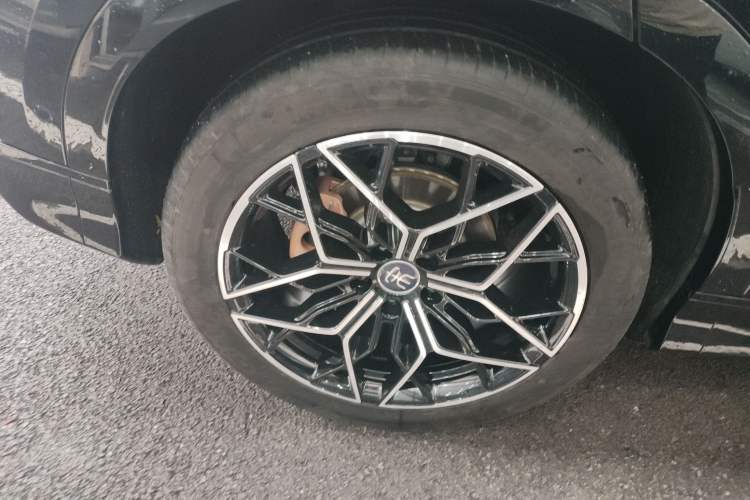 Used BYD Song L EV 2025 Intelligent Driving Version 602 km Range LiDAR-equipped All-Wheel-Drive Type
