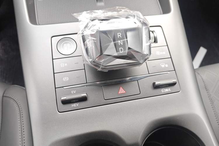 Used BYD Qin PLUS 2025 DM-i Smart Drive 55KM Leading Model