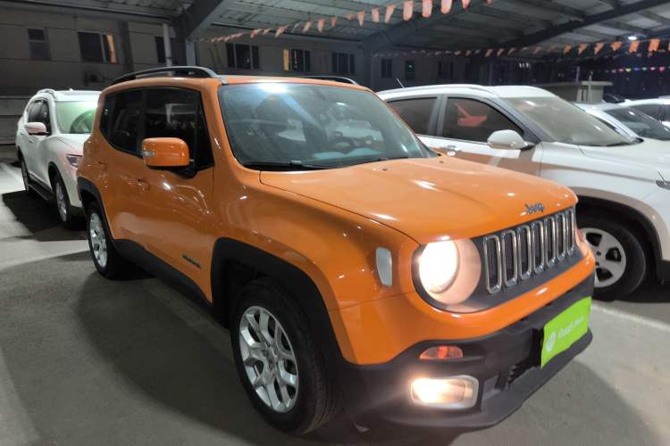 Used  Renegade 2018 Connected Large Screen Version 180T Automatic High-Energy Edition
