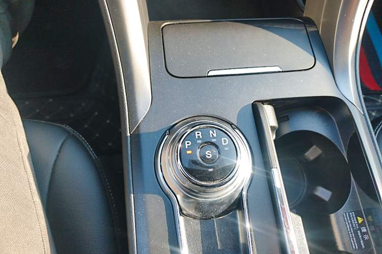 Used Ford Mondeo 2018 EcoBoost 180 Smart Control Fashion Model China VI Standard