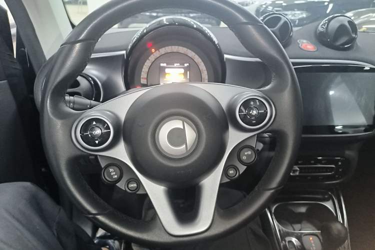 Used  fortwo 2018 1.0L 52kW Hardtop Passion Edition China V Standard
