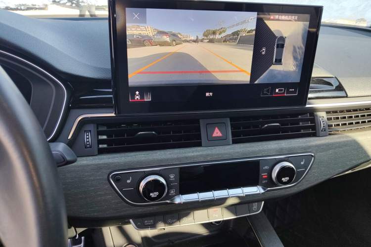 Used Audi A4L 2023 40 TFSI Bang & Olufsen Starry Night Edition
