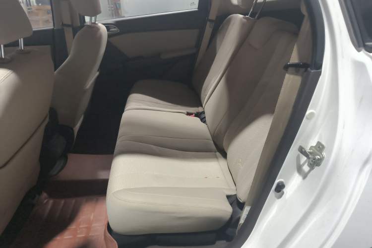 Used Baojun 310W 2017 1.5L Manual Comfort Model China V Standard