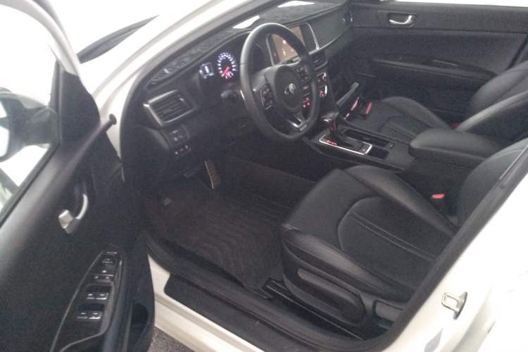 Used Kia K5 2016 1.6T Automatic LUX
