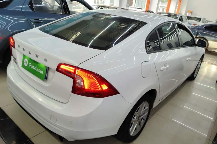 Used Volvo S60 2017 S60L T3 Smart Drive Edition
