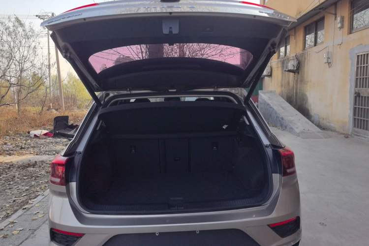 Used Volkswagen T-ROC 2020 280TSI DSG Two-Wheel Drive Comfort Version
