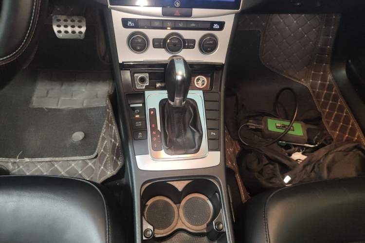 Used Volkswagen Magotan 2015 1.8TSI Advanced Model
