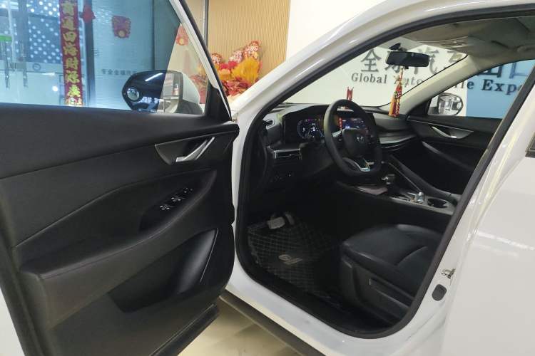 Used Changan CS35PLUS 2022 Blue Whale NE 1.4T DCT Luxury Model
