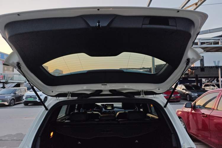 Used Mercedes-Benz B-Class 2015 B 200 Fashion Model
